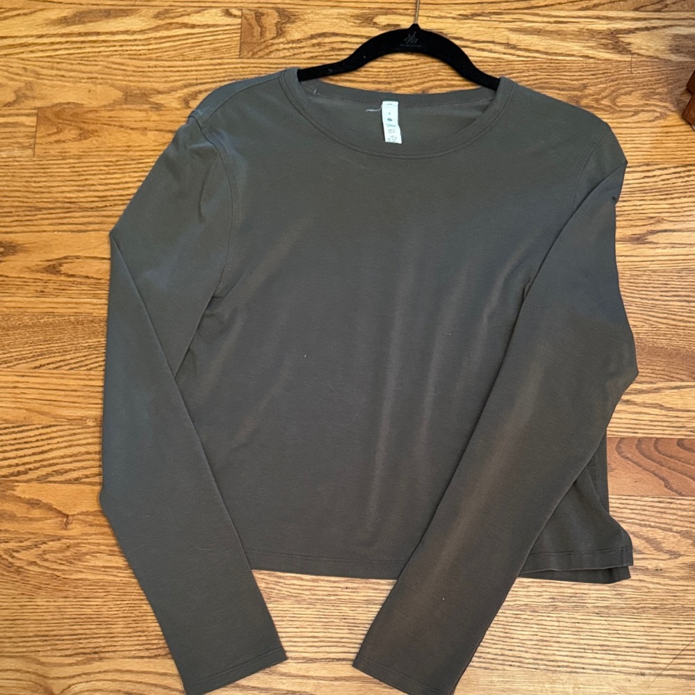 lululemon athletica Charcoal Long Sleeve Top